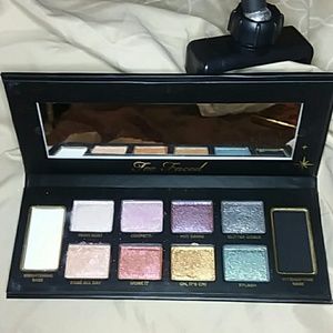Too Faced Glitter Bomb Eyeshadow Palette